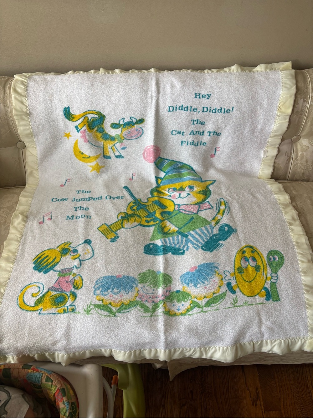 Vintage Nursery Rhyme Satin Trim Baby Blanket 44”x36”MCM